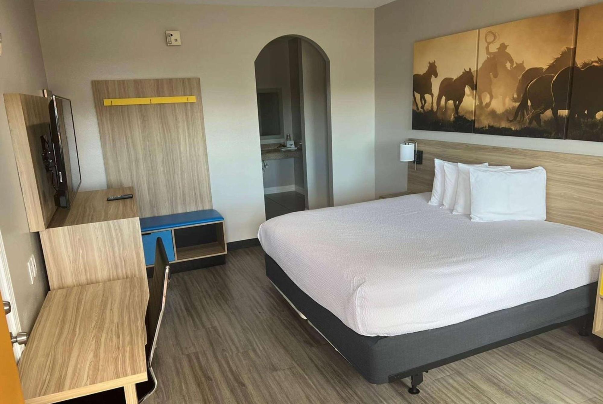 Days Inn By Wyndham Humble/Houston Intercontinental Airport Eksteriør billede