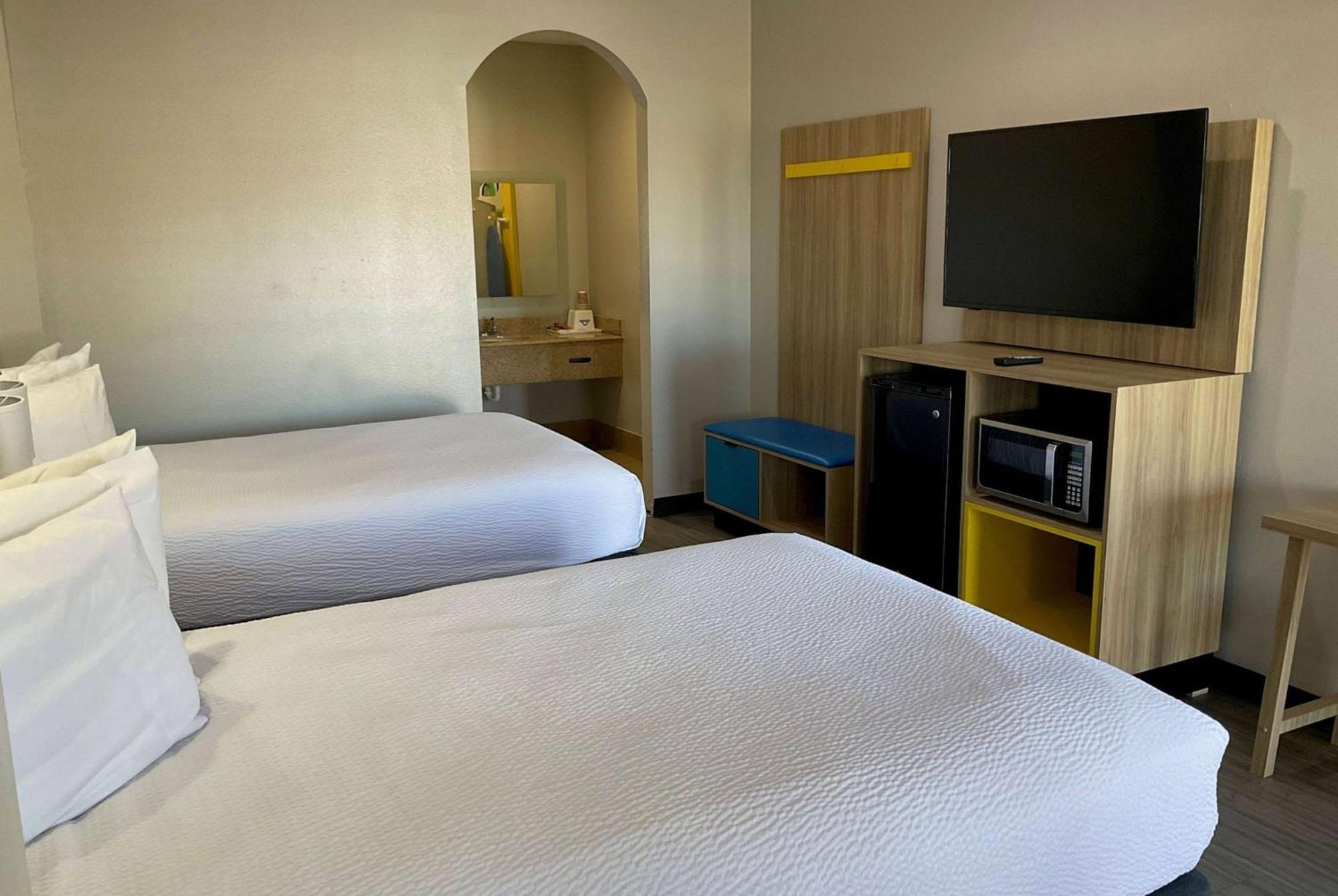 Days Inn By Wyndham Humble/Houston Intercontinental Airport Eksteriør billede